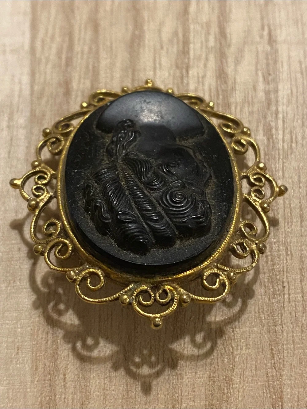 N/A elegant gold